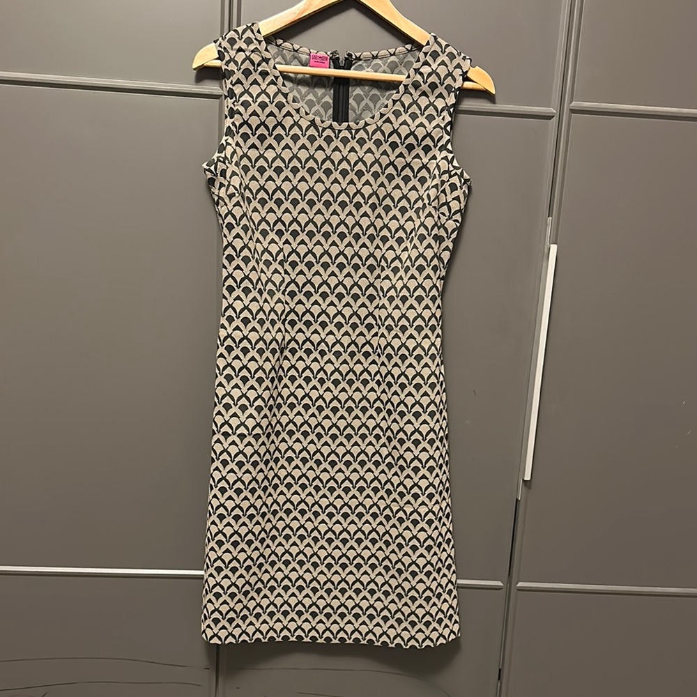 Elegant Black and Cream Patterned Dress